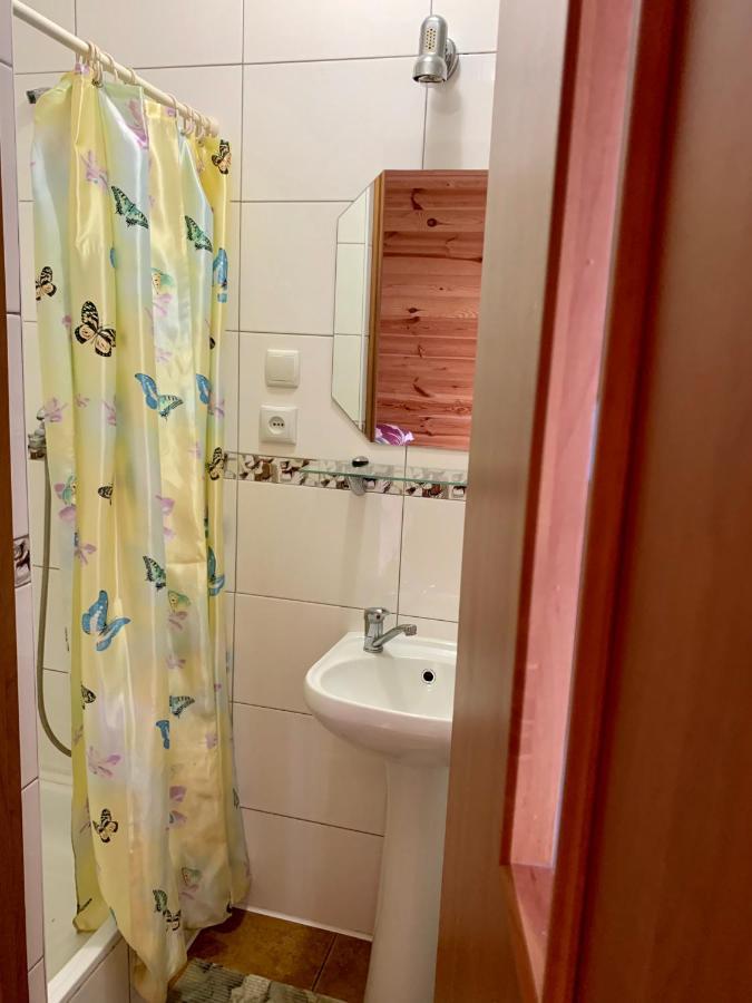 Комфортабельный Коттедж Bed & Breakfast Sviteaz Exterior foto