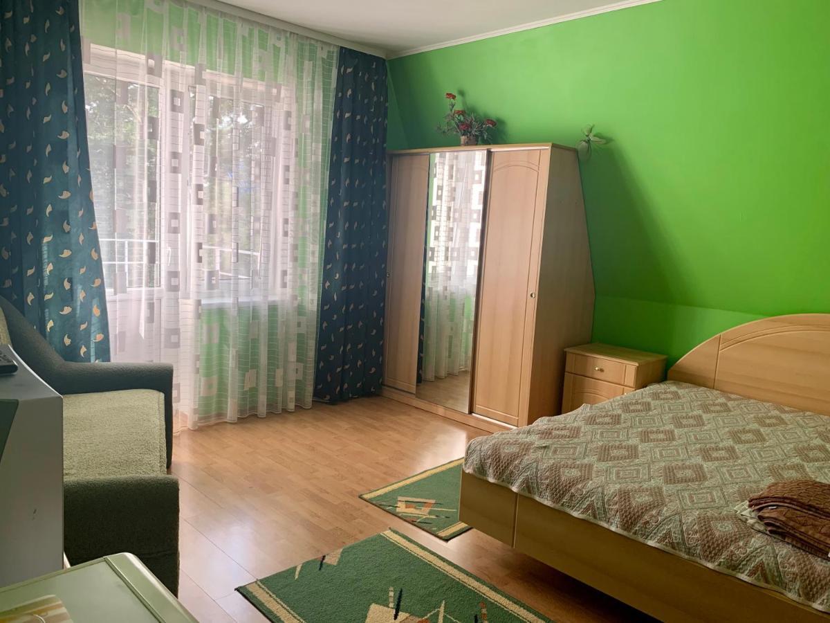 Комфортабельный Коттедж Bed & Breakfast Sviteaz Exterior foto